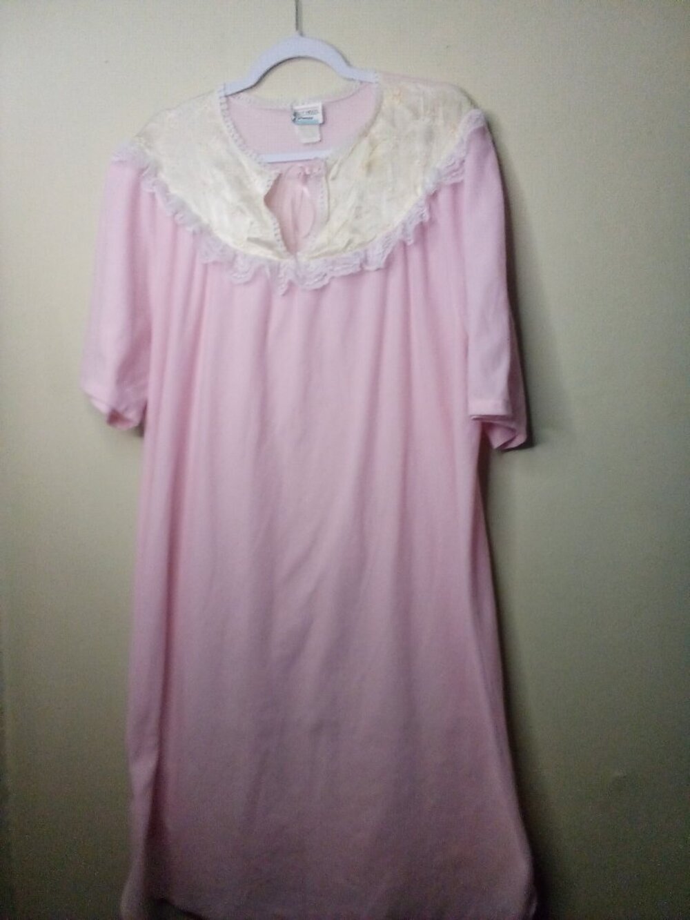 Kelly Reed Vintage Nightgown Women 1X Short Sleeve Ruffle Lace Pink